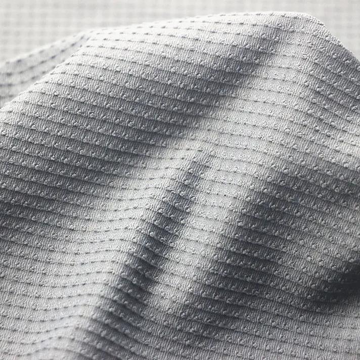 創新面料科技 尼龍雙面提花布的多元性能與應用解析